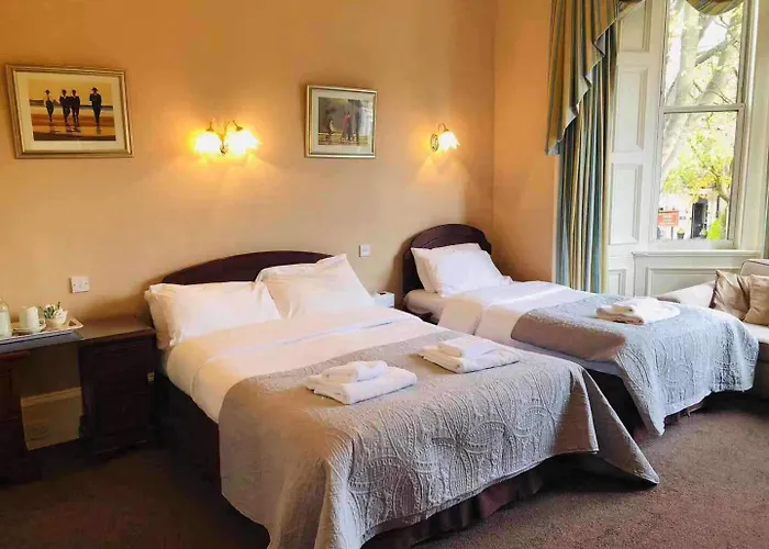 Allison House 16 Penzion 4*