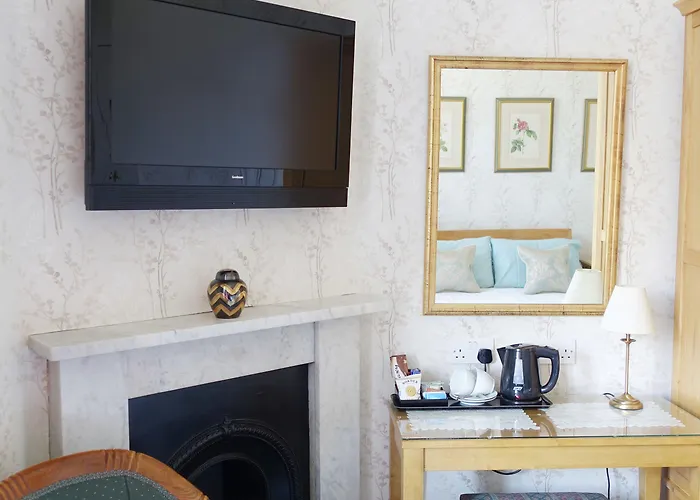 Gladstone House 4* Edinburgh