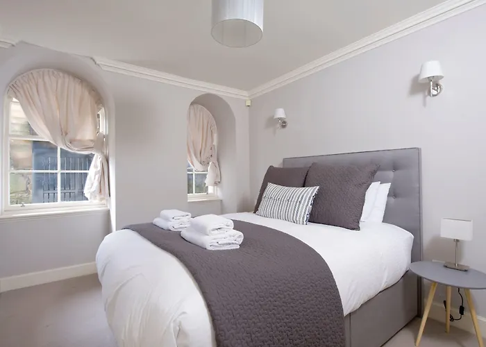 Destiny Scotland - Q-residence *