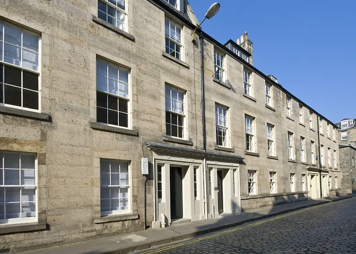 Destiny Scotland - Hill Street * Эдинбург