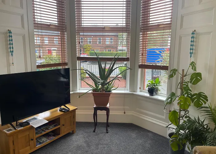 Entire Victorian House 2br - 4 Guests