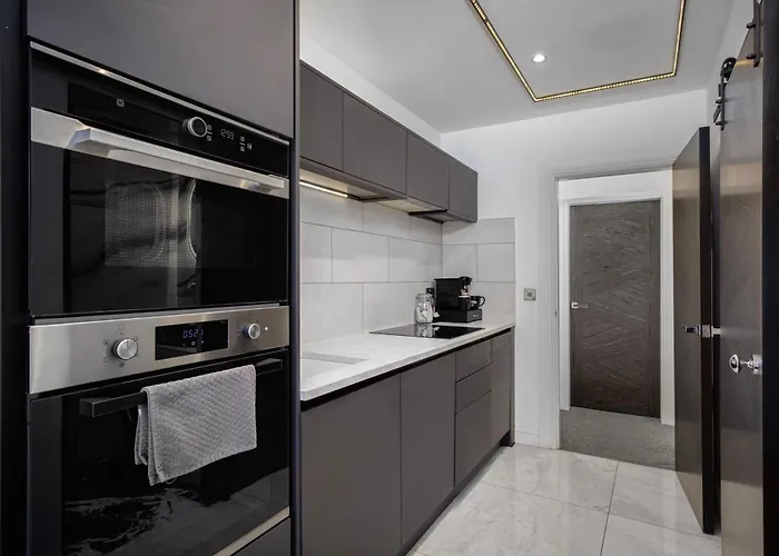 2bedroom With Steam * אדינבורו