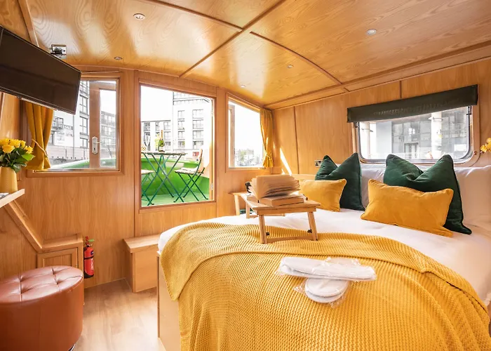 - Houseboats Эдинбург