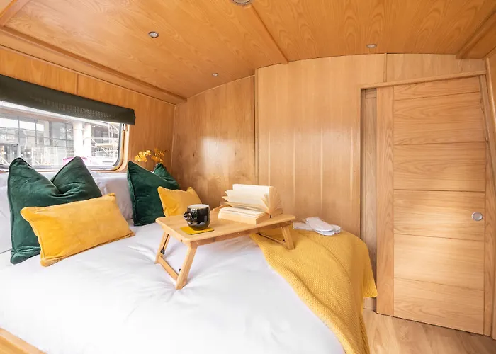 - Houseboats Эдинбург