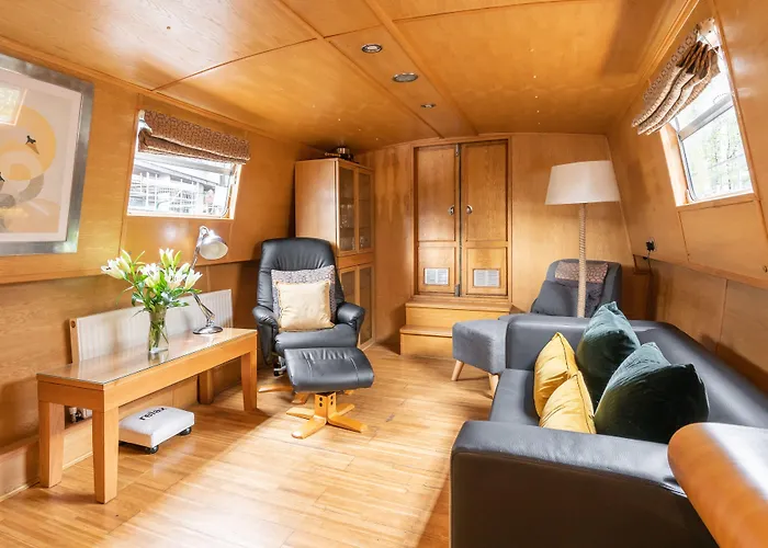 - Houseboats Ботель Эдинбург