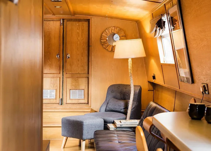 Ботель - Houseboats 4*