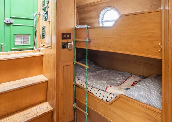 - Houseboats Эдинбург