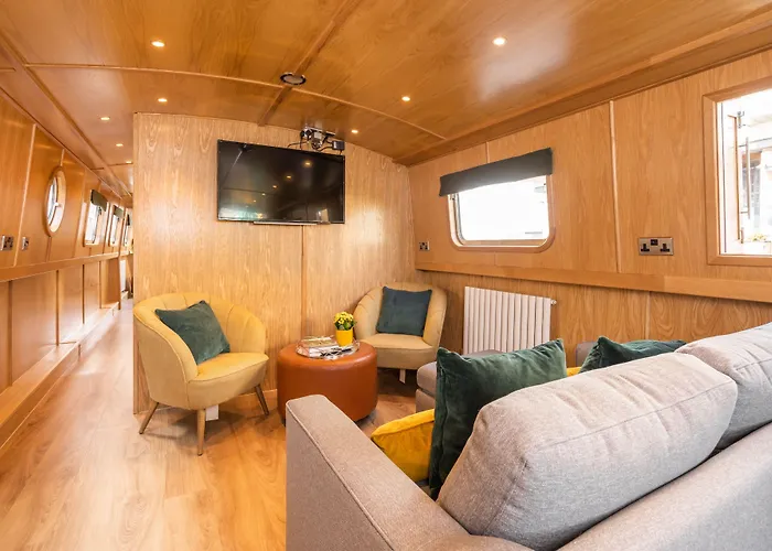 - Houseboats Edinburgh