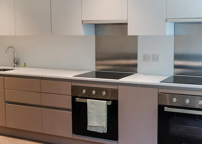 Destiny Student - Burnet Point Apartment Edinburgh