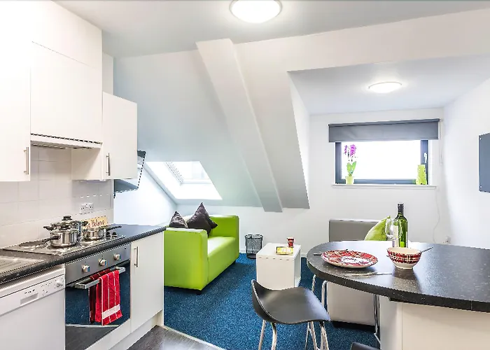 Destiny Student - Shrubhill Apartmán