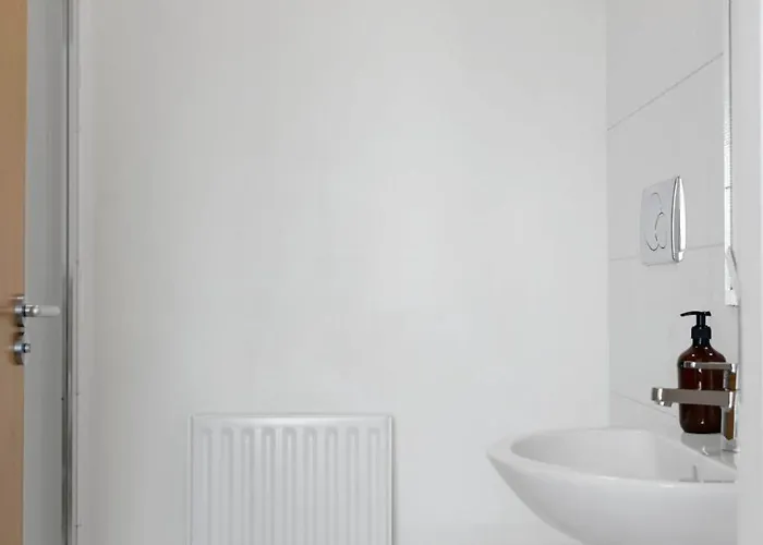 Hawkhill Lookout - Arthur's Seat View * Edinburgh