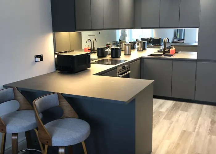 Charming West End Flat Lejlighed