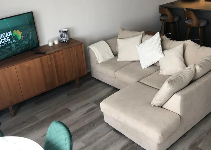 Charming West End Flat