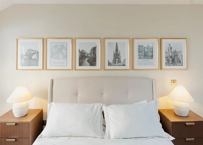 Charming Mews With Secure Parking