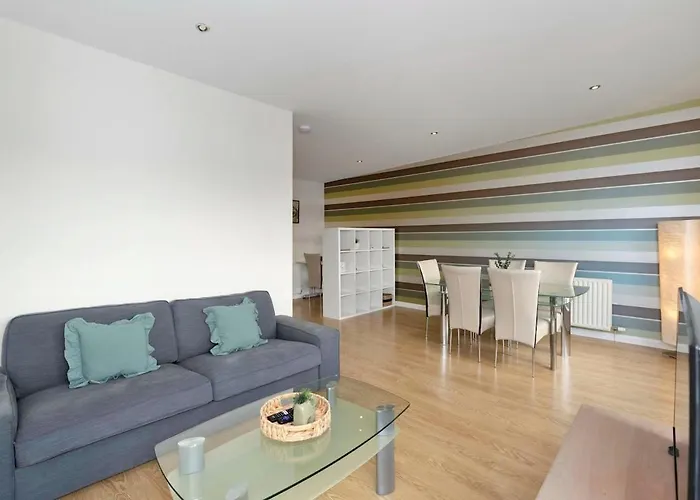 Hawkhill Lookout - Arthur's Seat View *