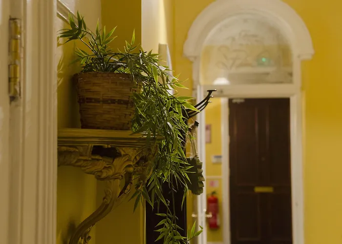 16 Pilrig Bed & Breakfast 3*