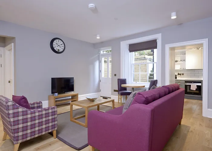 Apartment Destiny Scotland - Distillers House Edinburgh