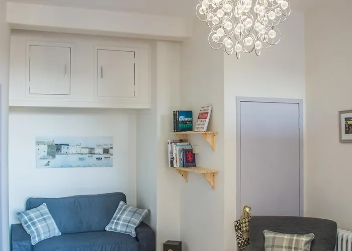 High Street At The Heart Of The Royal Mile