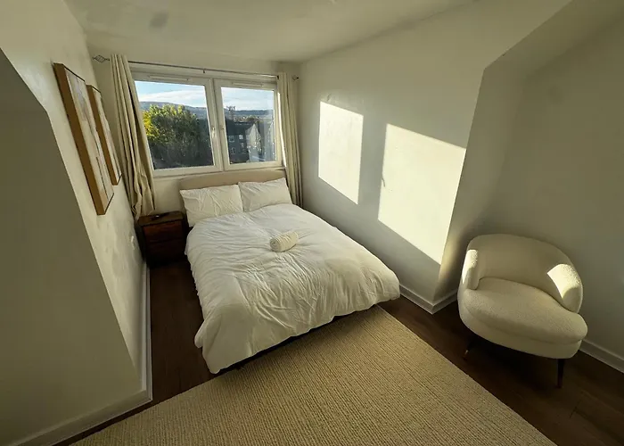 4br Near Airport & Centre Free Parking Apartament Edynburg