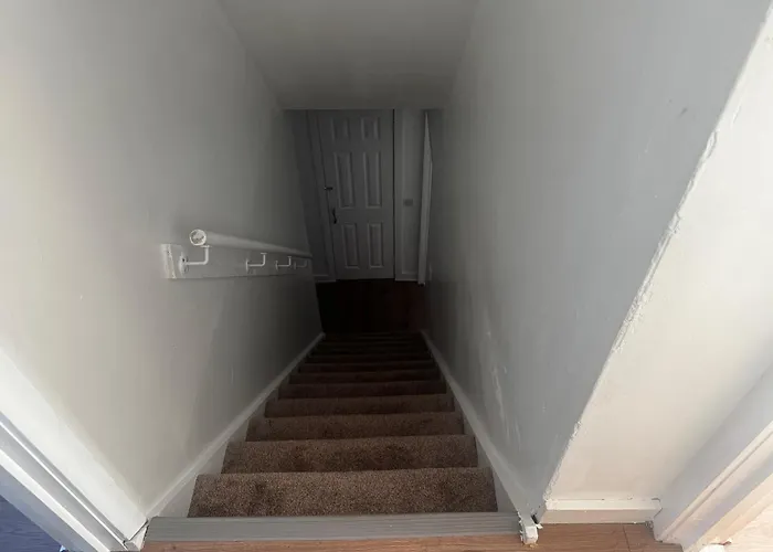 4br Near Airport & Centre Free Parking אדינבורו