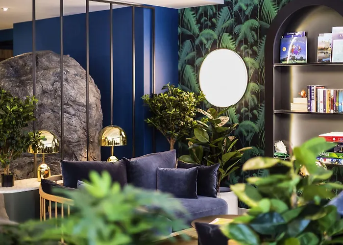 Adagio Royal Mile Aparthotel 4*