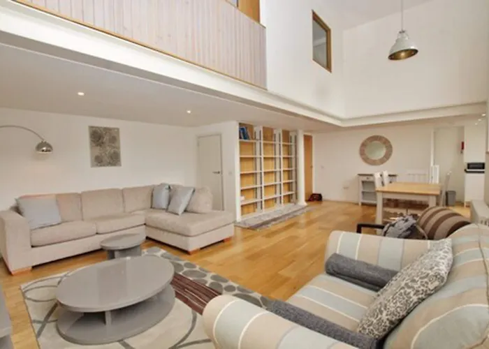 Apartment Destiny Scotland - Broughton St Lofts *