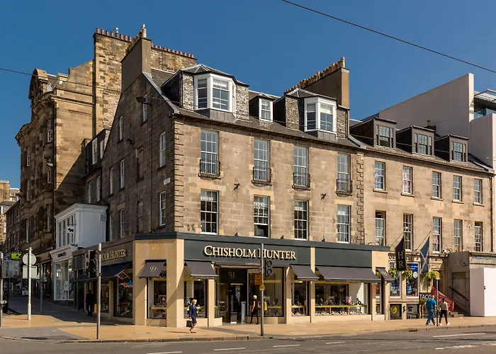 Destiny Scotland - Chisholm Hunter Edimburgo