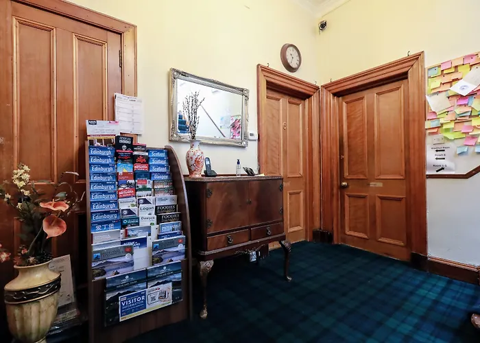 Airdenair Bed & Breakfast 3*