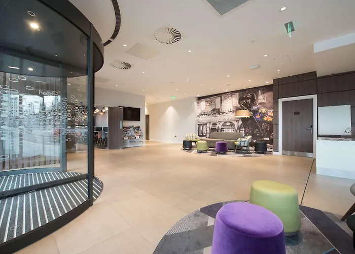 Hotel Hampton By Hilton West End 3*