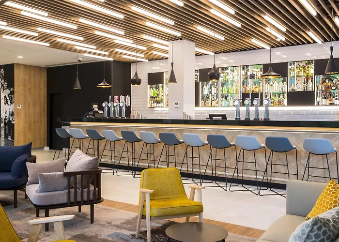 Hotel Courtyard By Marriott West