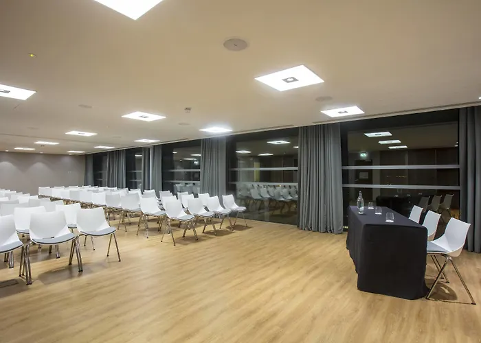 Courtyard By Marriott West 4* Edinburgh