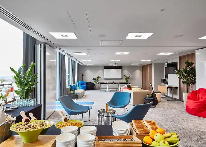 Courtyard By Marriott West Edinburgh