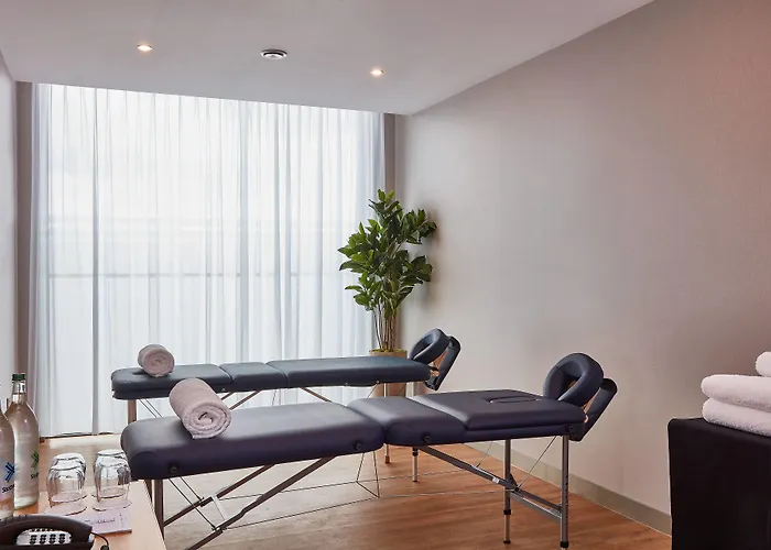 Courtyard By Marriott West Hotel Edinburgh