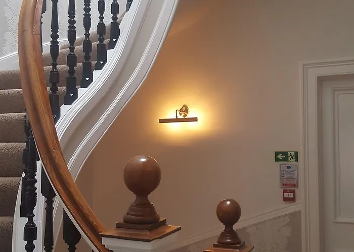 18 Craigmillar Park 4*