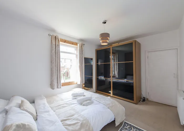 Montgomery - Stevensons אדינבורו