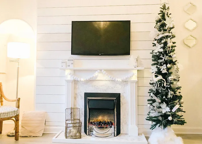 Chic Flat Close To Edinburgh, Airport, & Zoo *