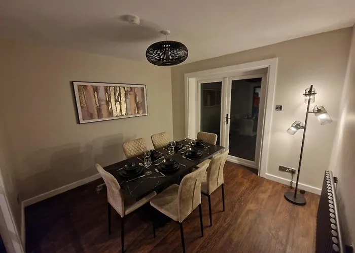 Apartament West Luxury 5 Bedroom *