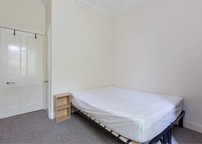 Apartamento 3 Bedrooms Flat In New Town , Lothian Road