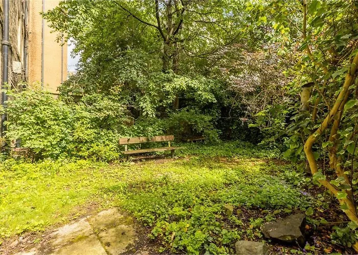 3 Bedrooms Flat In New Town , Lothian Road Apartamento