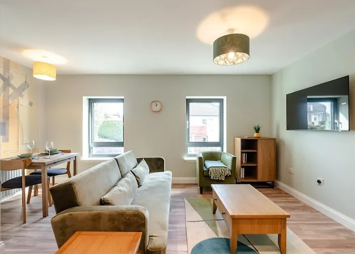 Apartament Stunning Upper In The City!