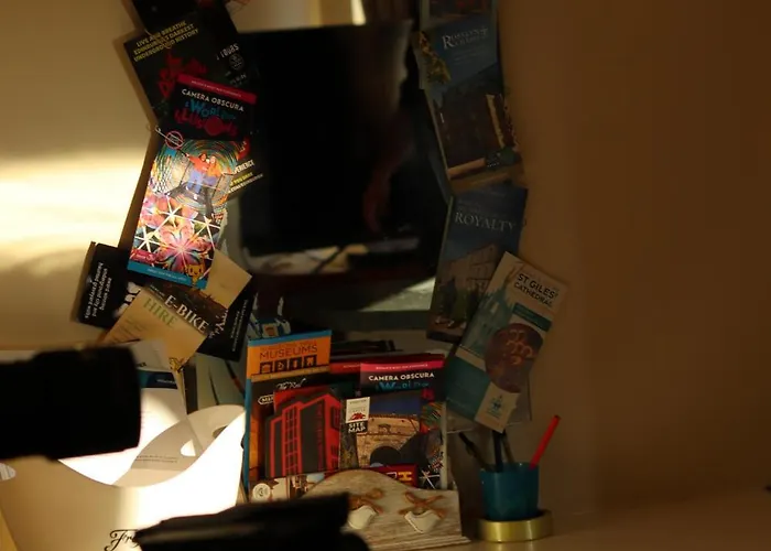 Three Bedrooms Flat In Old Town , Grassmarket Heart Of Flat Sleeps 6 , Eh1 58 Grassmarket,