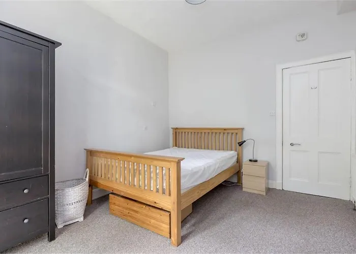 Appartement 3 Bedrooms Flat In New Town , Lothian Road Edinburgh