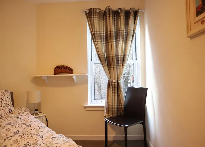 Three Bedrooms Flat In Old Town , Grassmarket Heart Of Flat Sleeps 6 , Eh1 58 Grassmarket, Apartment Edinburgh