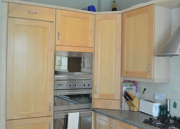 Traditional Georgian Flat In New Town