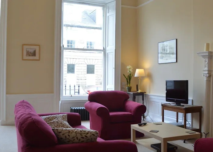 דירה Traditional Georgian Flat In New Town *