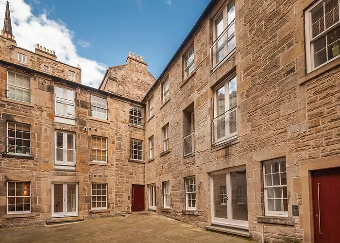 Bright And Stylish - Old Town *