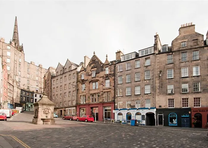 Bright And Stylish - Old Town דירה אדינבורו