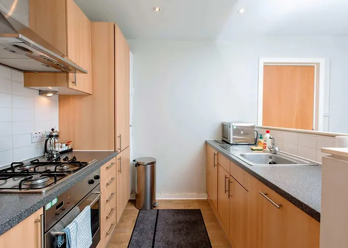 Bright And Stylish - Old Town אדינבורו