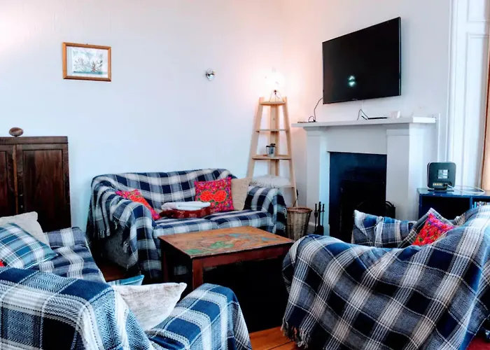 Traditional Oer The Meadows *