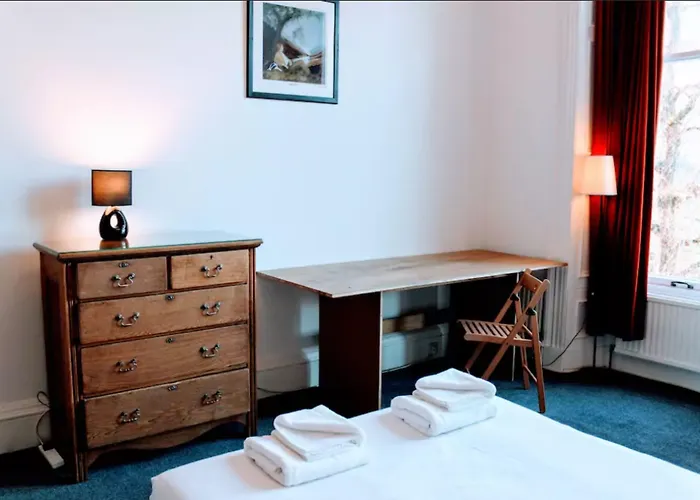 Traditional Oer The Meadows Apartment